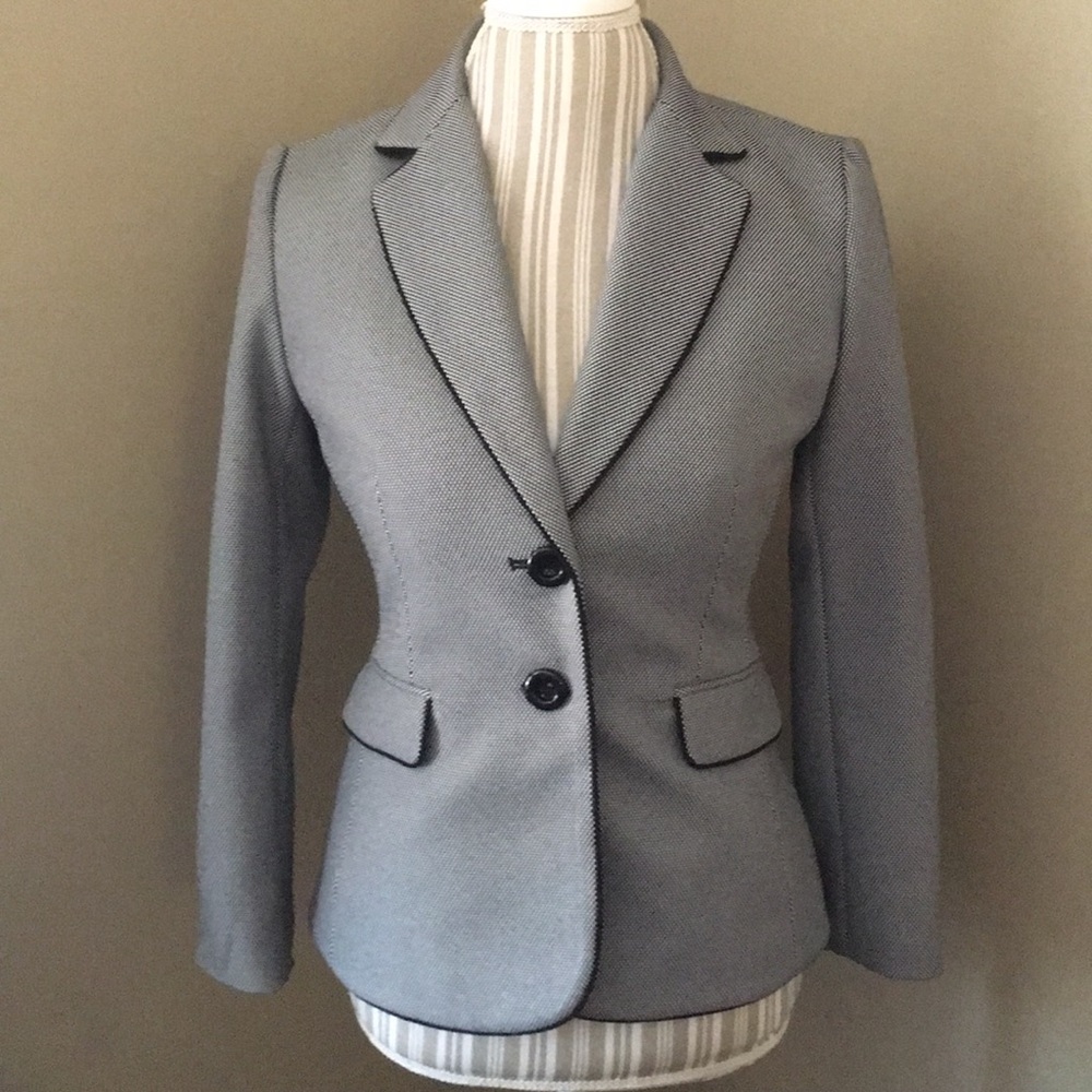 Tahari Arthur S. Levine Blazer